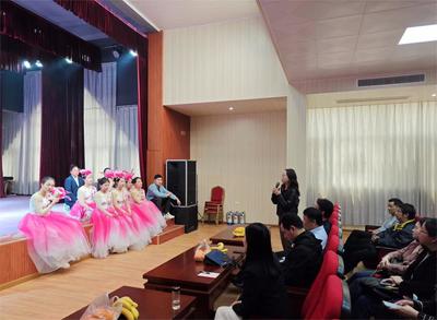 我校應(yīng)邀赴大悟縣開展文化藝術(shù)交流活動(dòng)